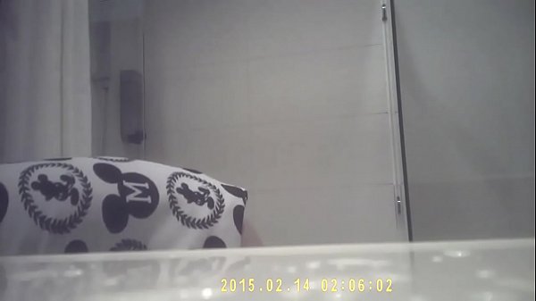 Mata Elang Ngintip Kakak Kecil Mungil Si Shishi Lagi Mandi, Bikin Makin Greget China