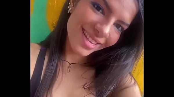 Biru Bikin Sextime Pas Doi Lagi Ngantuk Berat, Siap-siap Grepe-grepe.