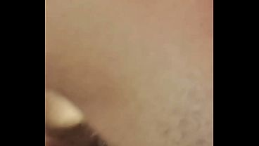 سعودي يموت في دياثته، يشوف مرته تتناك قدامه وهو يتفرج على سكس عربي نار