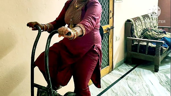 Bhabhi India Sange Gym Cowok, Ngewe Sampe Muncrat
