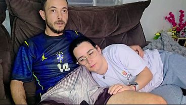 Irmã Tadalafada Goza Com Pau Do Irmão Enquanto Jogo Do Brasil Passa Na Tv